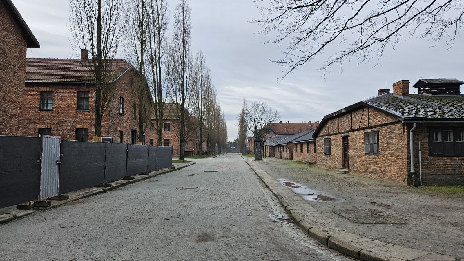 Auschwitz I: la calle entre los bloques