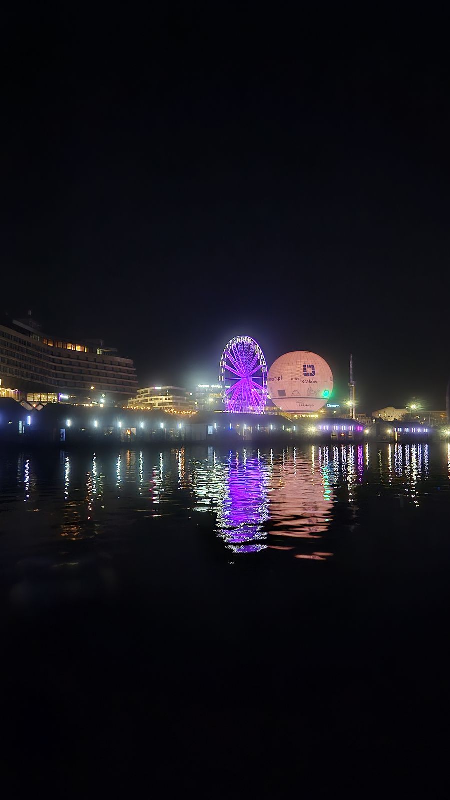 El Vístula, de noche