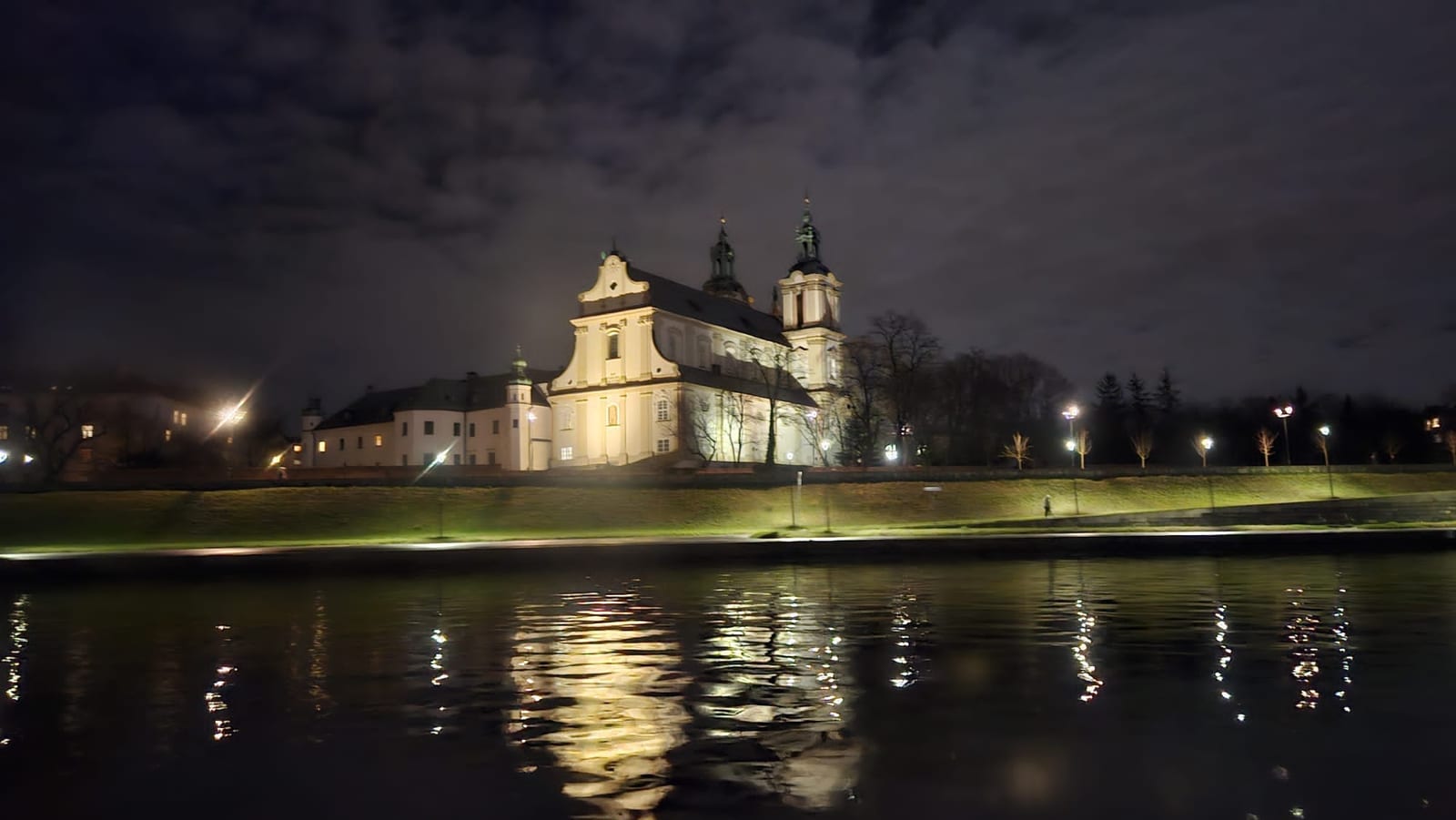 La iglesia de Skałka, junto al Vístula