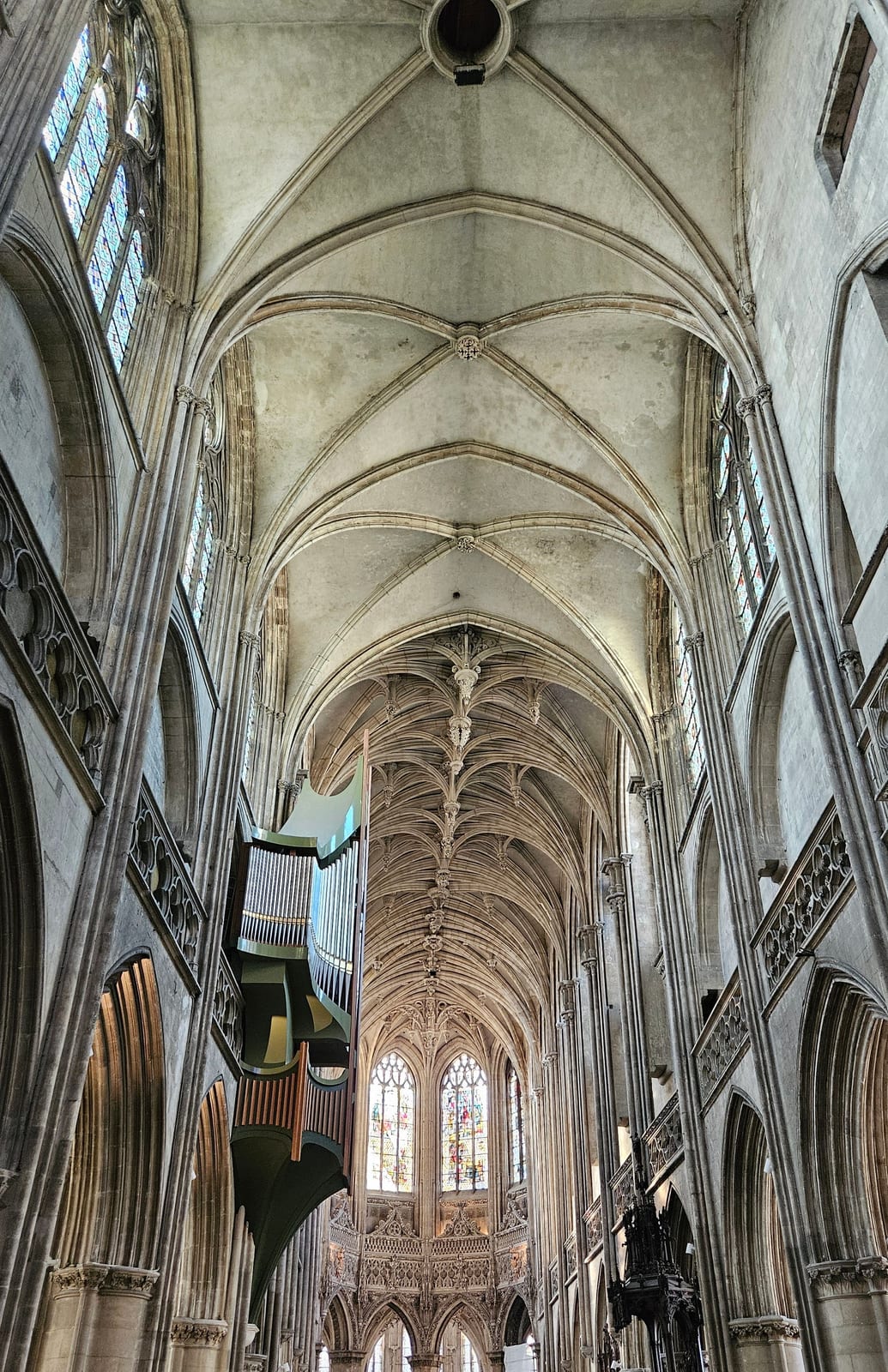 Las bóvedas de Saint-Pierre, en Caen