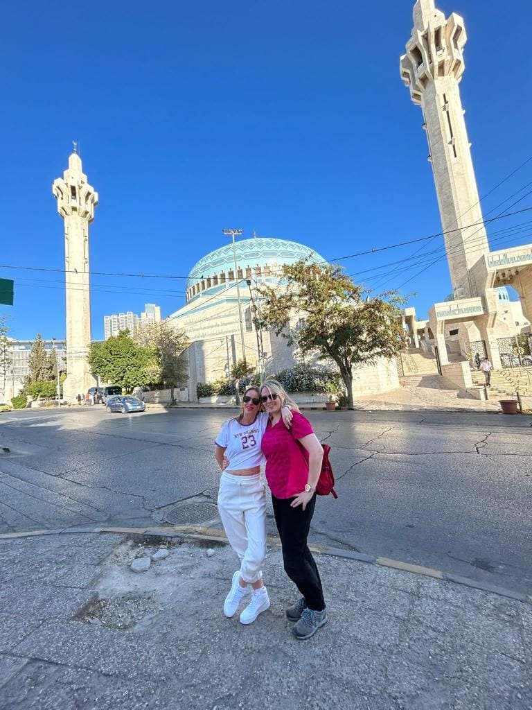 Ante la mezquita del Rey Abdalá, en Ammán