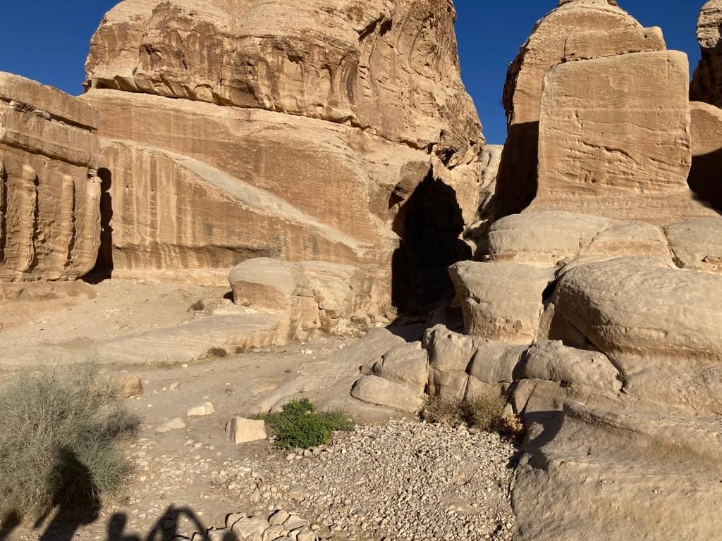 Una hornacina tallada en el Siq