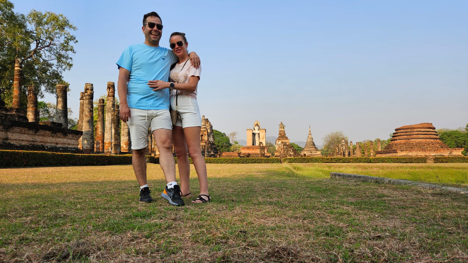 En Sukhothai, entre ruinas y budas