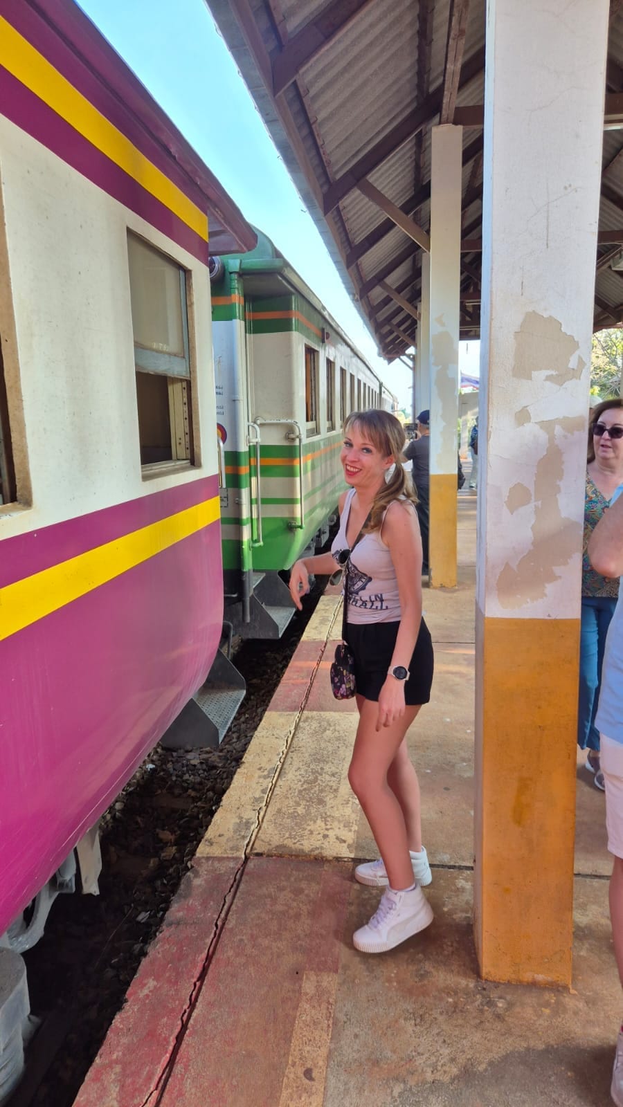 Subiendo al tren del río Kwai